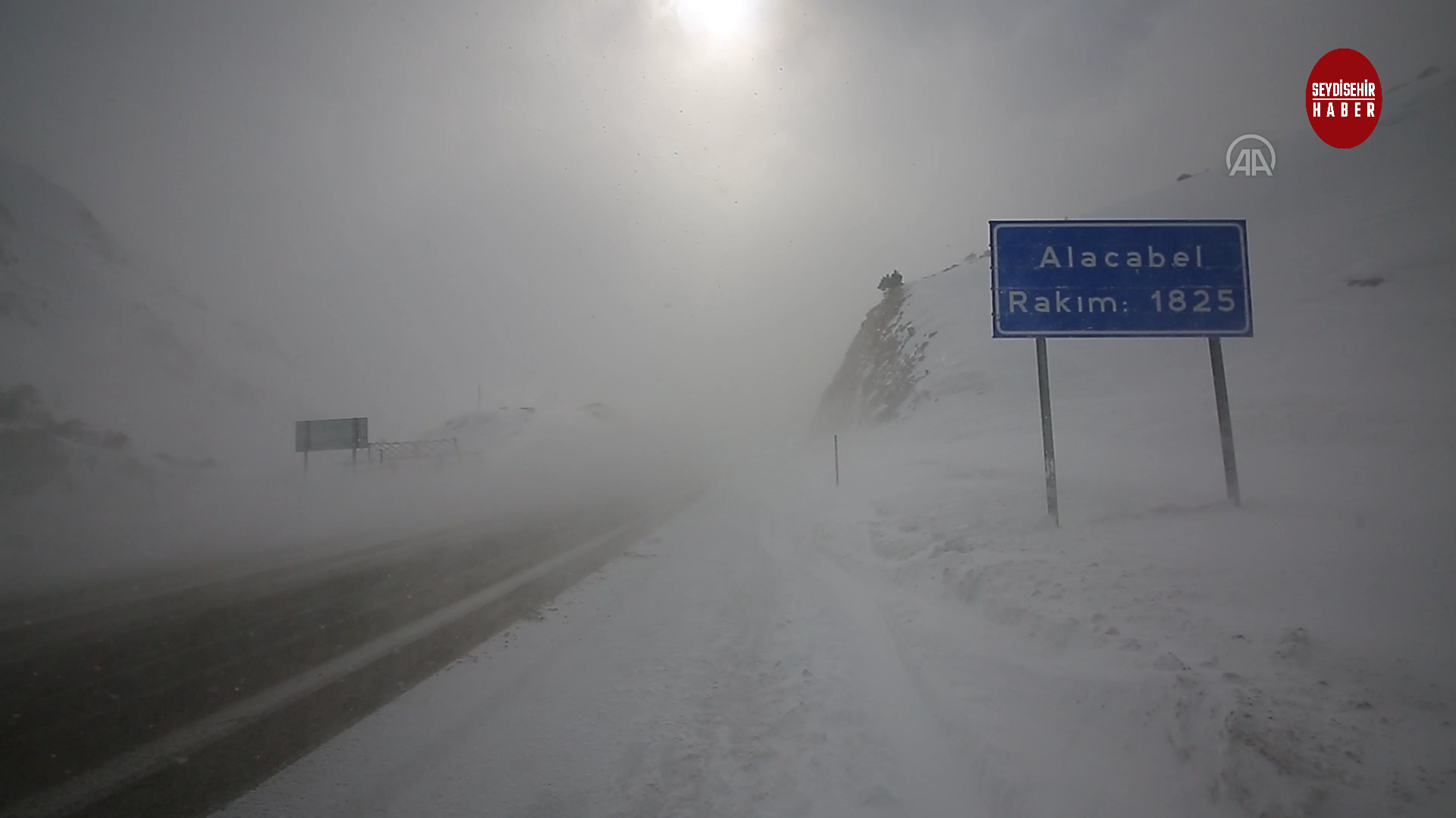 Antalya-Konya kara yolu kar   ve tipi  devam ediyor..