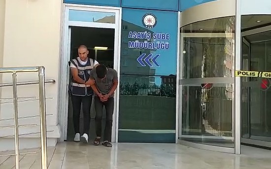 ARAÇ AKÜLERİNE DADANAN HIRSIZ TUTUKLANDI