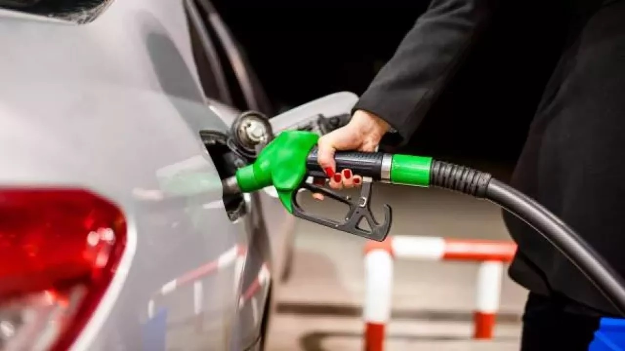 Araç sahipleri dikkat: Akaryakıt fiyatlarına zam geldi