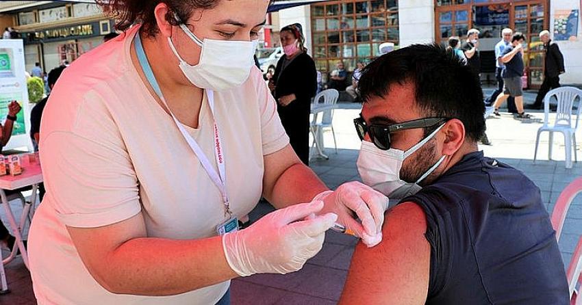 Aşısızların dalgasında hastaneye yatış yüzde 70 arttı