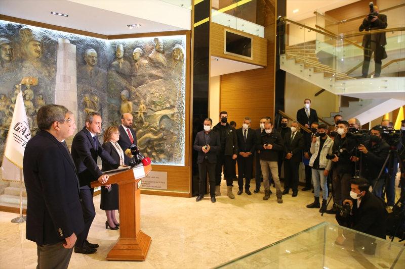 Bakan Özer, devam mecburiyeti olmayacak öğrencileri açıkladı