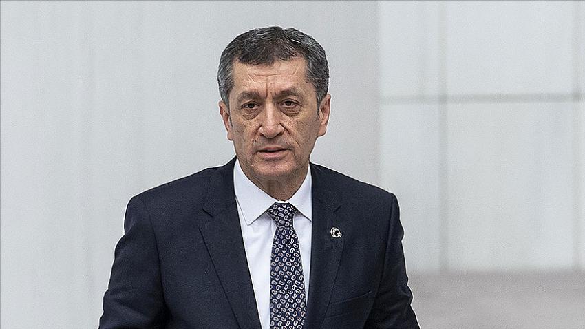 Bakan Selçuk: Bir an önce yüz yüze eğitime geçilmesi için şartların olgunlaşmasını bekliyoruz