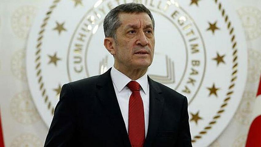 Bakan Selçuk'tan 'özür' paylaşımı: Vaka artışı yeniden değerlendirme zorunluluğunu doğurmuştur