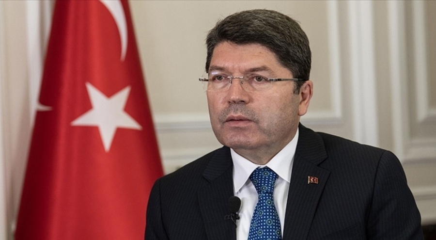 Bakan Tunç: Peygamberimiz hakkında hakarette bulunan şüpheli tutuklandı