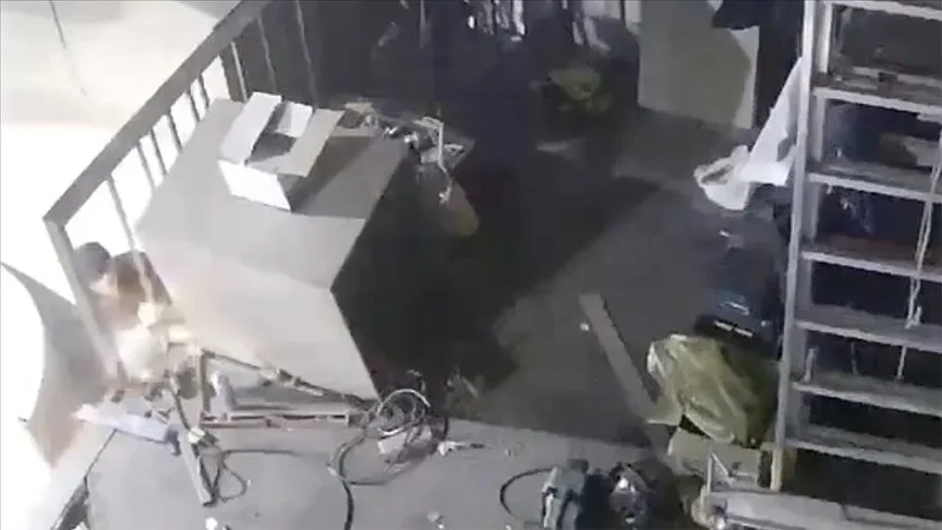 Bakan Yerlikaya, İstanbul'da 29 kişinin hayatını kaybettiği yangının çıkış görüntülerini paylaştı