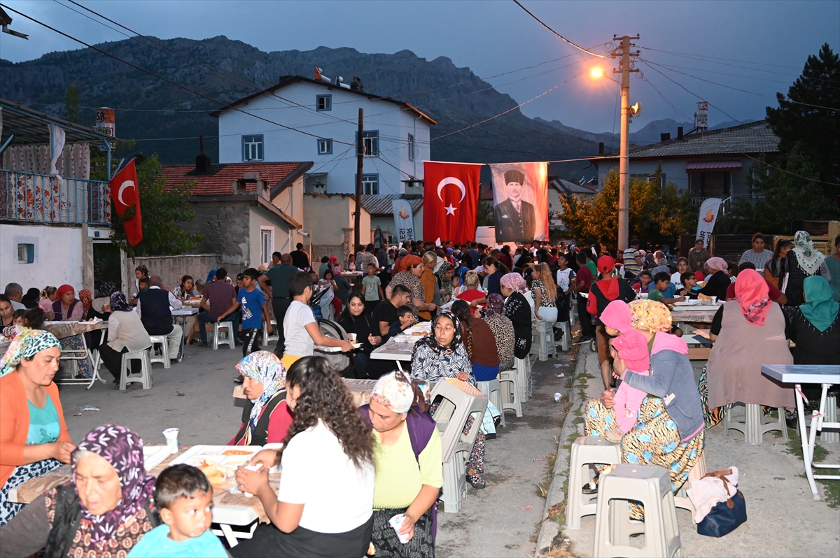 Başkan Ustaoğlu muharrem ayı iftarına katıldı