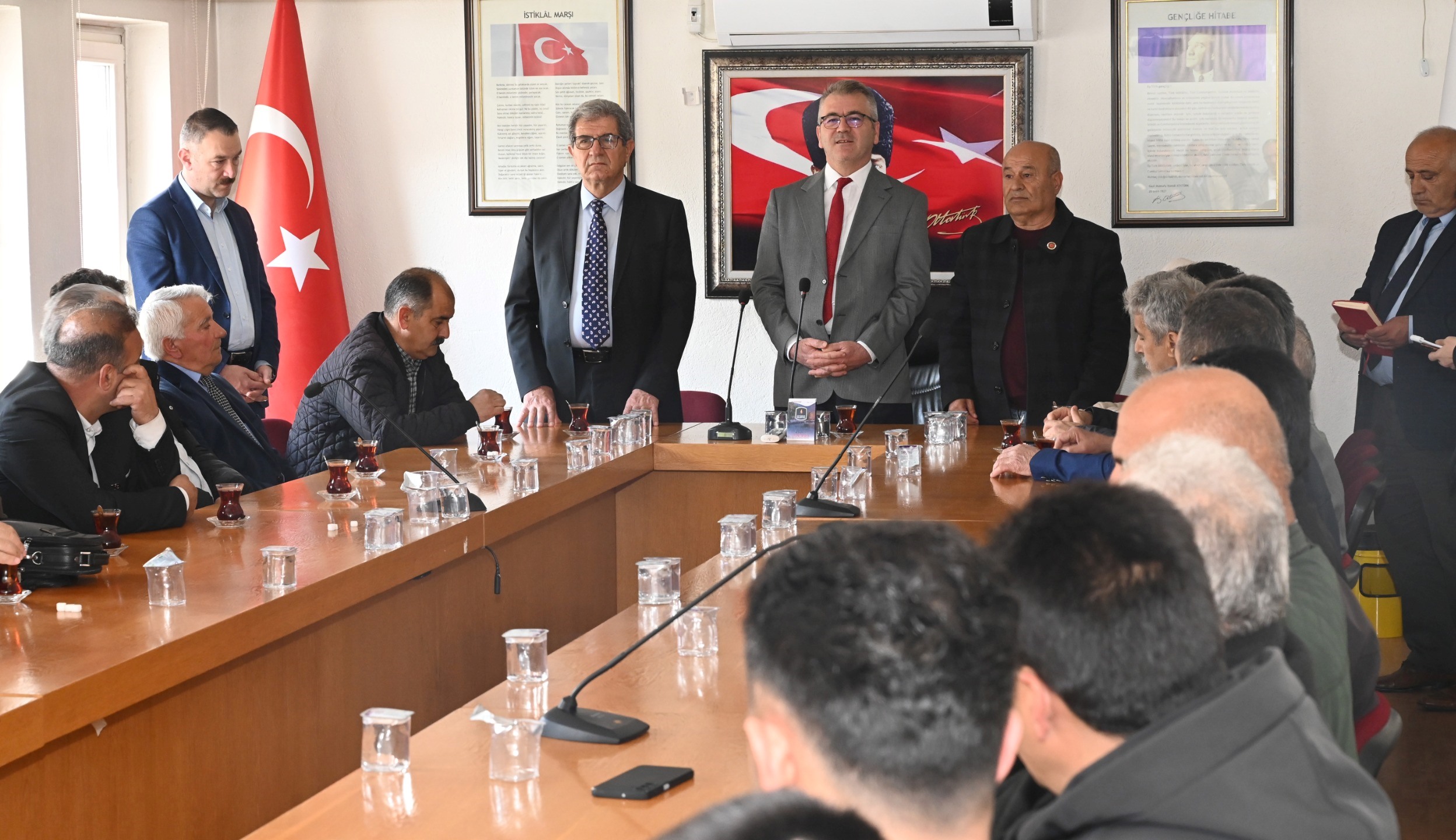 BAŞKAN USTAOĞLU MUHTARLALAR BULUŞTU