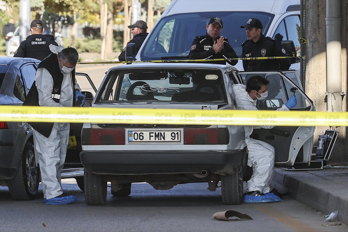 Başkentte bir polis memuru, eşini ve kayınpederini öldürdükten sonra kendini vurdu