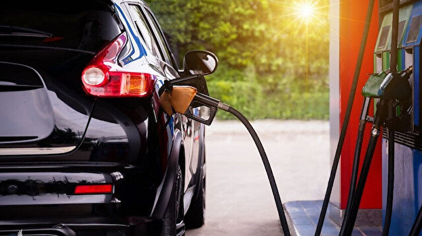 Benzin ve motorinde büyük indirim beklentisi