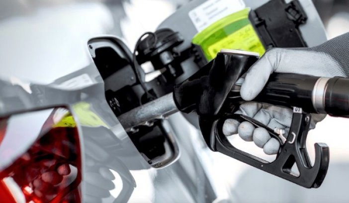 Benzine 88 kuruş, motorine 1 lira 51 kuruş zam.