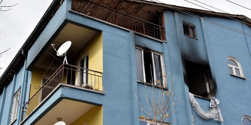 Benzinle yakılmak istenen soba patladı! Aynı aileden 3'ü çocuk 5 kişi ağır yaralandı