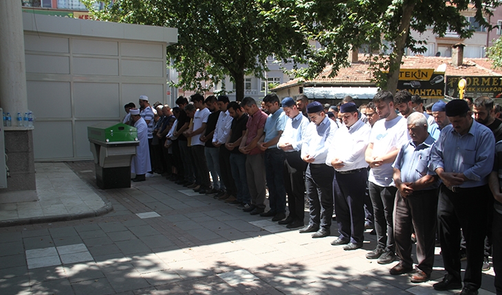 Beyşehir'de cinayete kurban giden fırıncı toprağa verildi