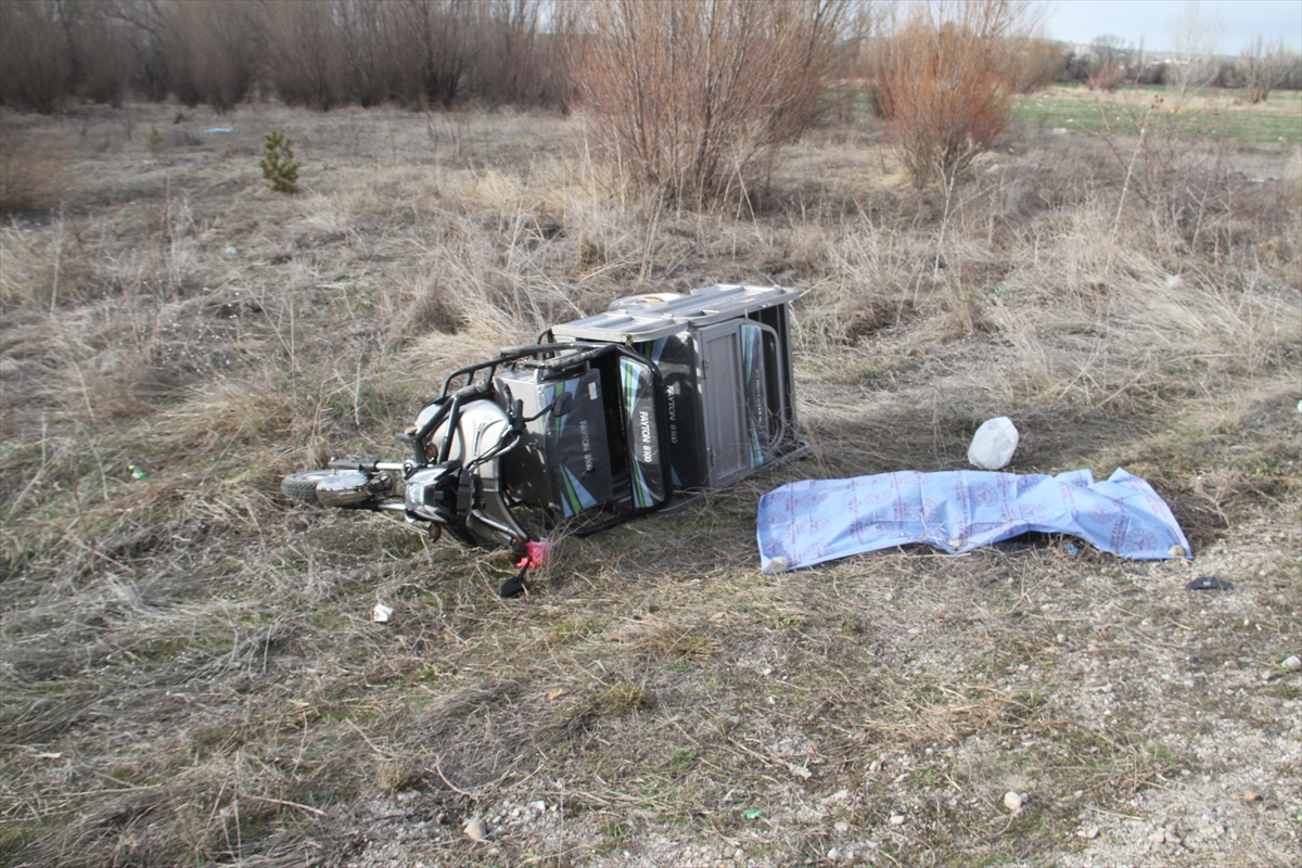 Beyşehir'de devrilen üç tekerlekli elektrikli motosikletin sürücüsü öldü