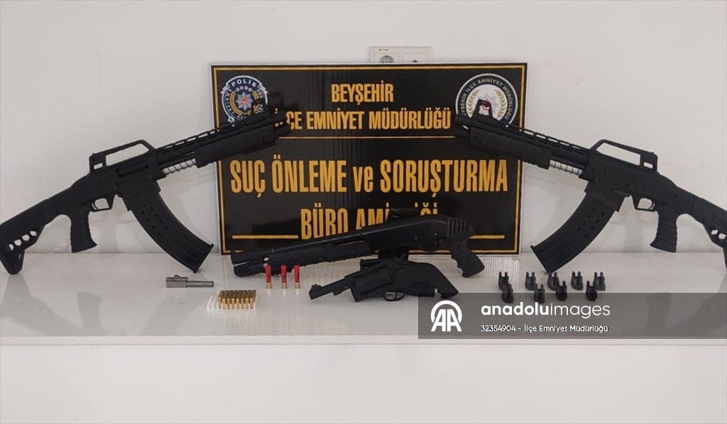 Beyşehir'de düzenlenen silah kaçakçılığı operasyonunda 3 kişi yakalandı