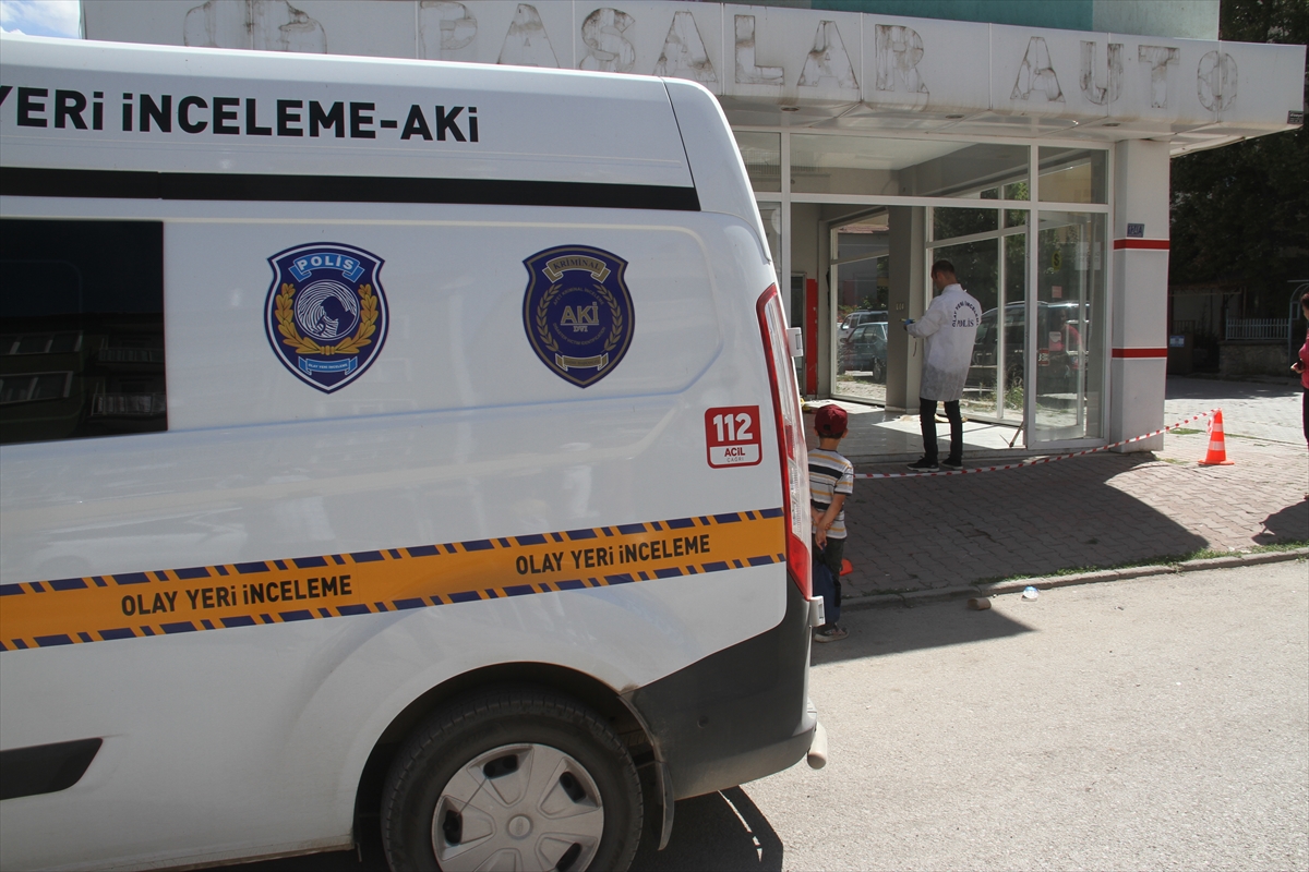 Beyşehir'de  İş yerine yönelik silahlı saldırıda 1 kişi öldü, 2 kişi yaralandı