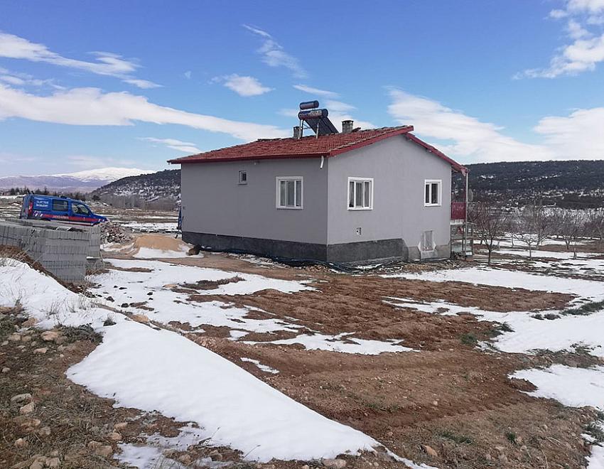 Beyşehir'de  karı-koca evlerinde ölü bulundu