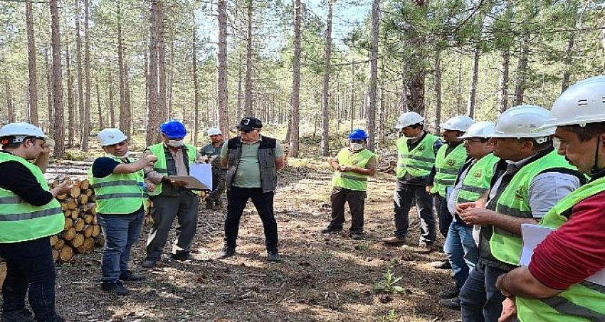 Beyşehir'de orman muhafaza memurları ile teknik elemanlara işletme pazarlama eğitimi