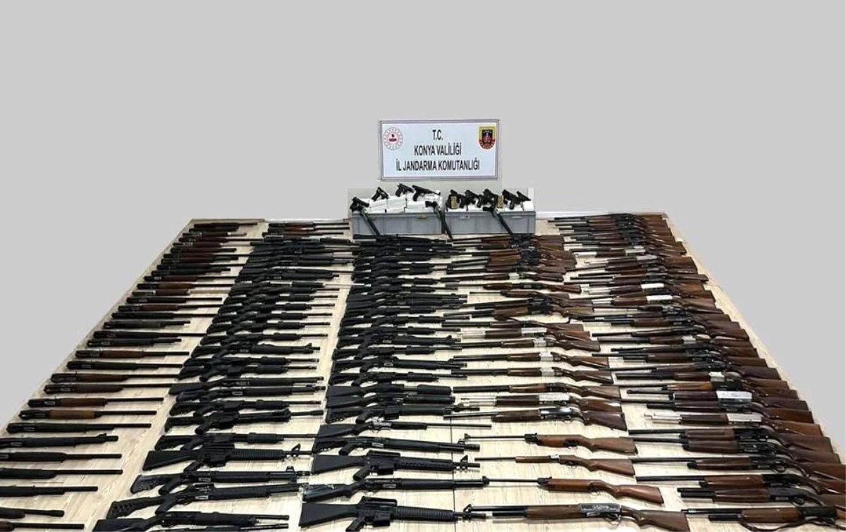 Beyşehir'de  Ruhsatsız Silah Üretimi ve Ticareti Yapılan Apartmanda Baskın