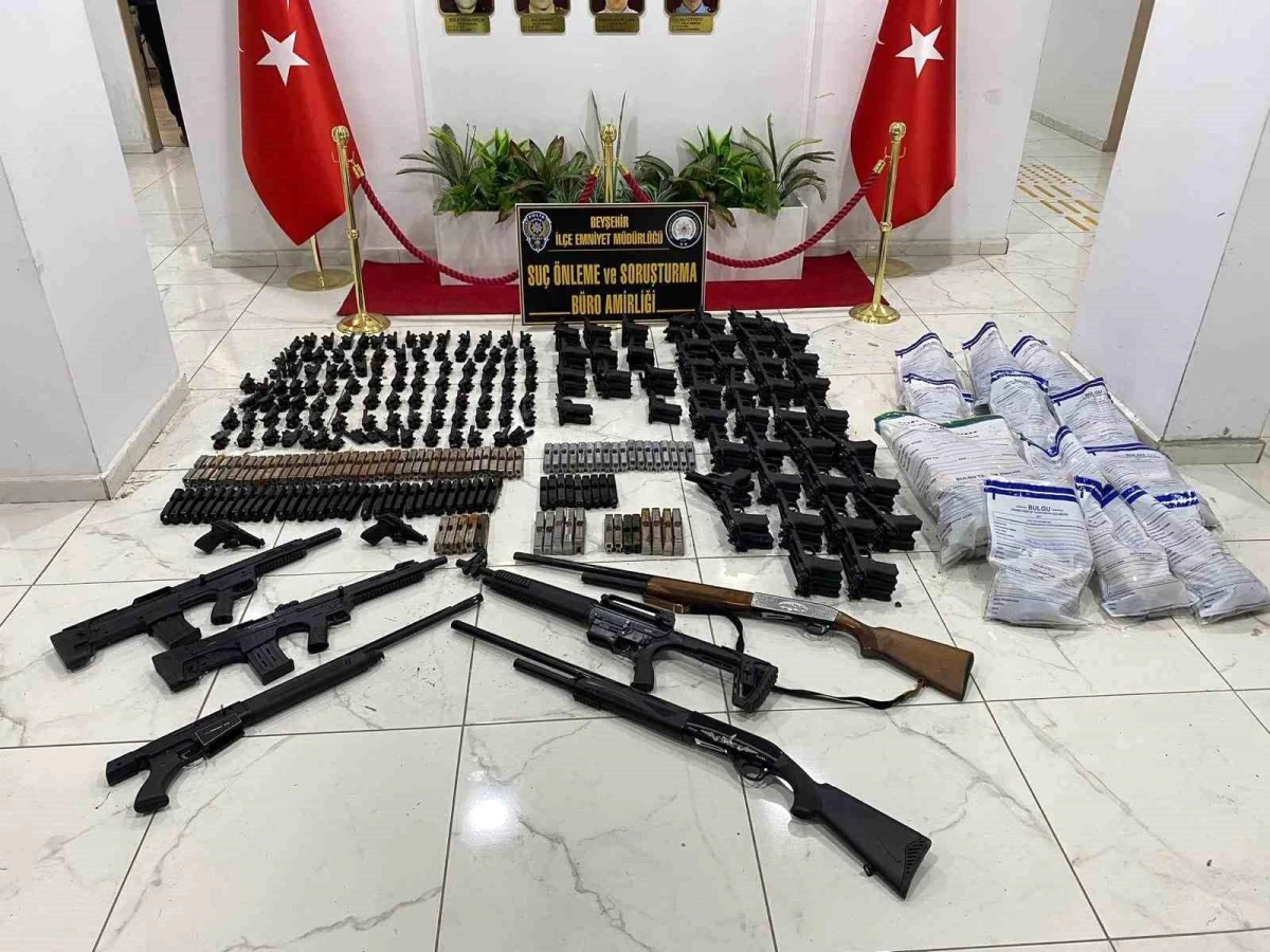 Beyşehir'de suç operasyonu: 8 tutuklama, silah ve malzemeler ele geçirildi