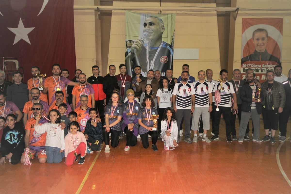 Beyşehir'de trafik kazasında hayatını kaybeden öğretmen adına düzenlenen turnuva yapıldı
