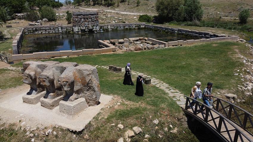 Beyşehir'deki tarihi su anıtı kuraklıktan etkilendi