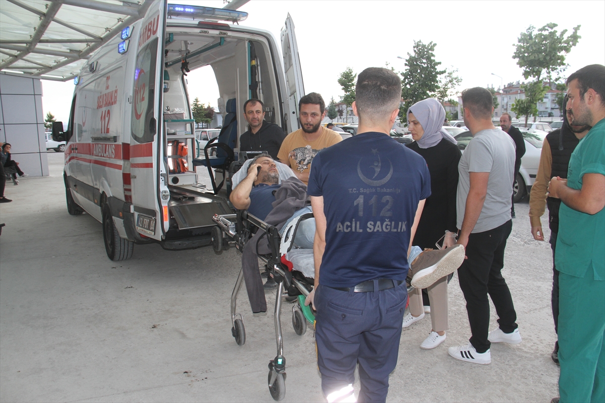 Beyşehir'deki trafik kazasında 8 kişi yaralandı
