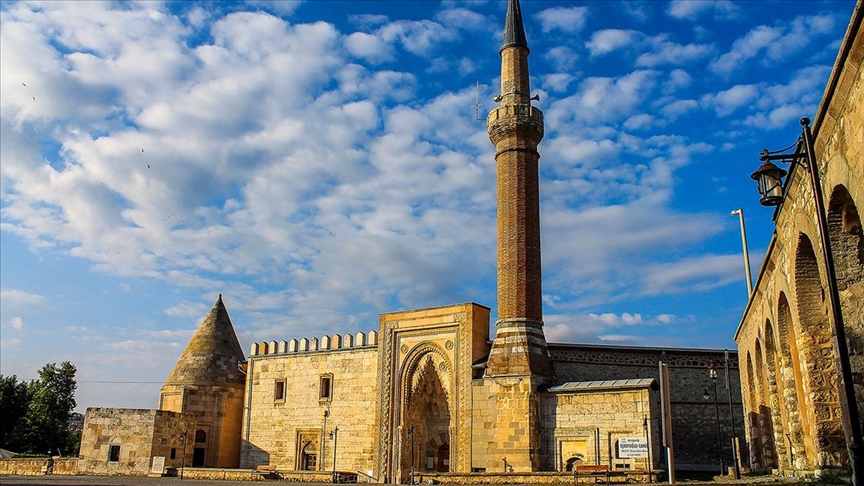 Beyşehir Eşrefoğlu  camisi UNESCO Dünya Mirası Listesi'nde