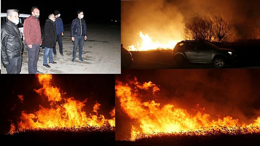 Beyşehir Gölü kenarındaki sazlık alanda yangın çıktı