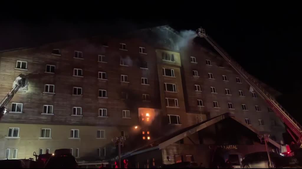 Bolu Kartalkaya Kayak Merkezi'ndeki otelde yangın: 6 ölü 31 yaralı