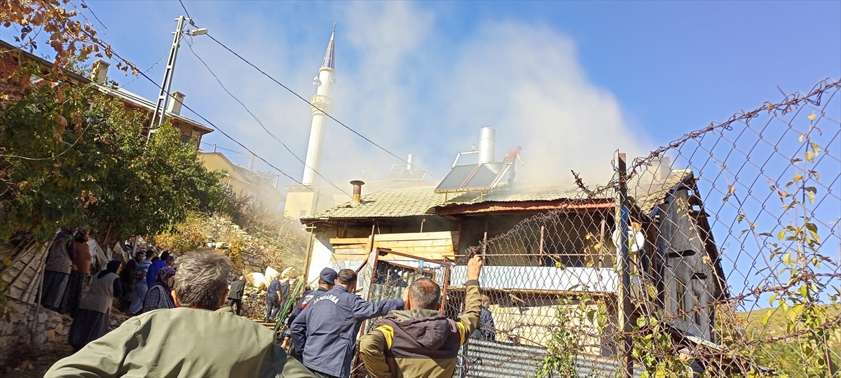 Bozkırda evde çıkan yangın söndürüldü