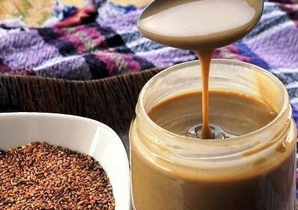 Bozkırda Kara Fırında Üretilen Tahin Türkiye'ye Gönderiliyor