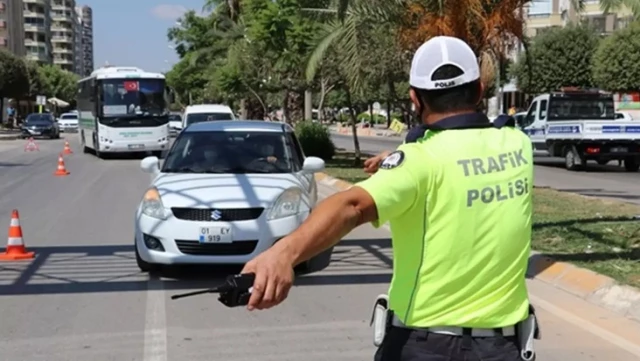 Bunu yapanlar artık ehliyet taşımak zorunda değil