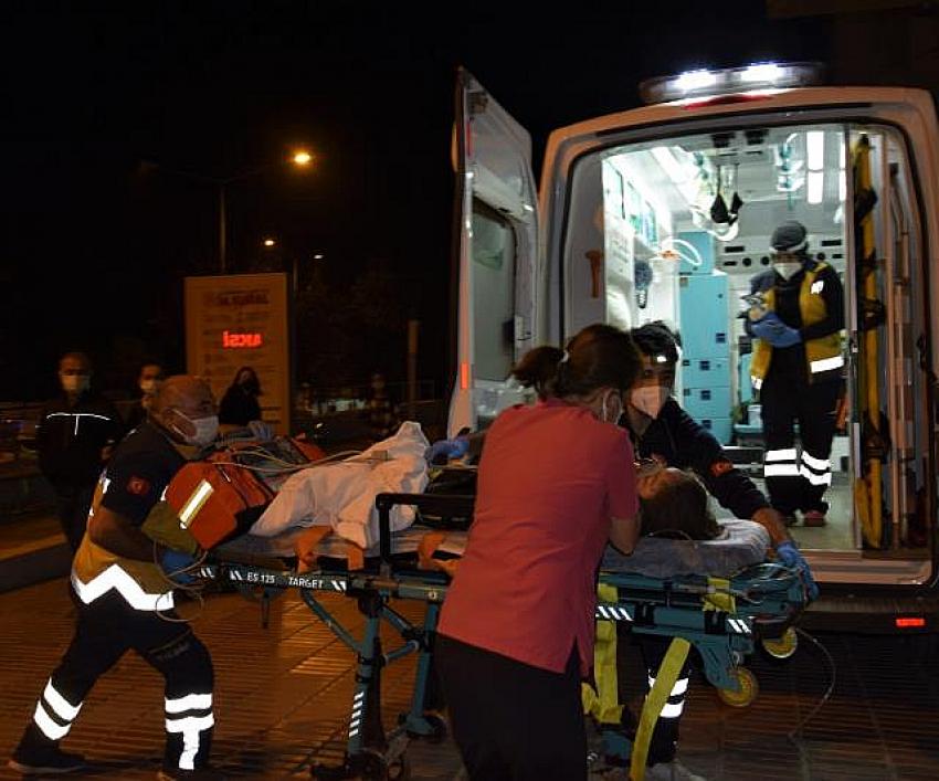 Burdur'da 3 aracın karıştığı trafik kazasında 5 Kişi öldü 