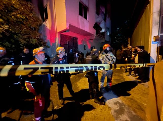 Bursa'da bir evde çıkan yangında 8'i çocuk 9 kişi hayatını kaybetti
