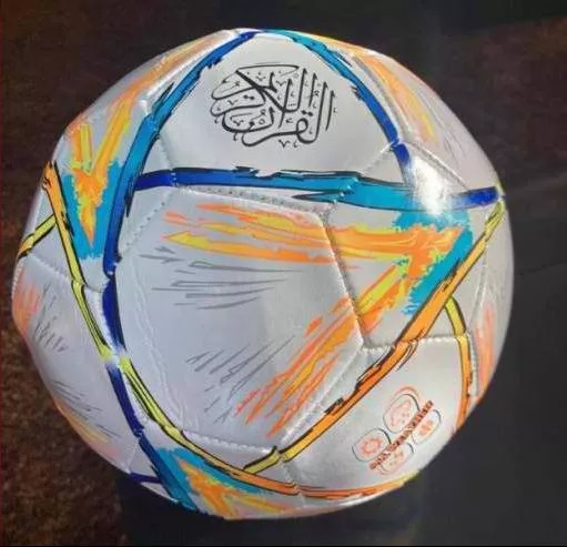Büyük skandal! 'Kuran-ı Kerim' yazılı futbol topları büyük tepki çekti!