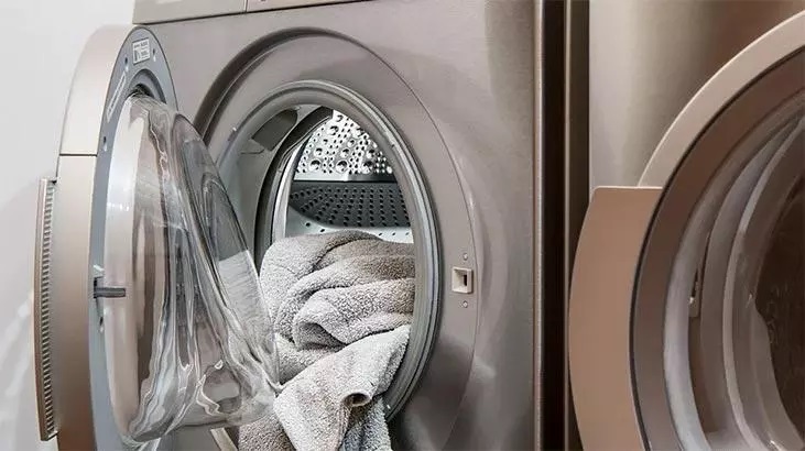 Çamaşır Makinesi Çalışırken Neden Çok Titrer? Çamaşır Makinesinin Sallanması Nasıl Engellenir?