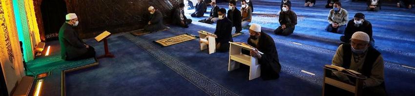 Camiler Ramazan’da yeniden mukabele halkalarıyla buluştu