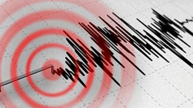 Çanakkale'de 4.9  deprem meydana geldi İstanbul'da hissedildi