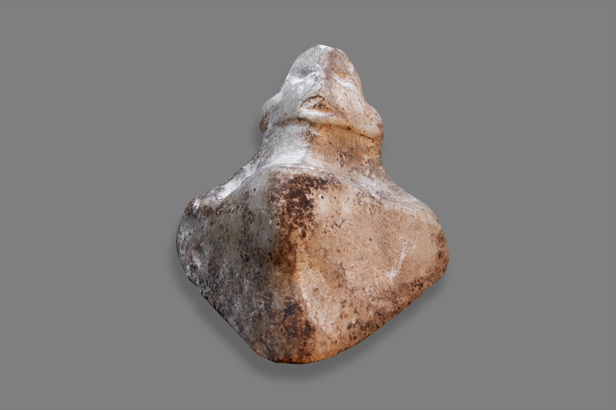 Çatalhöyük'te 8 bin 500 yıllık mermer heykelcik bulundu