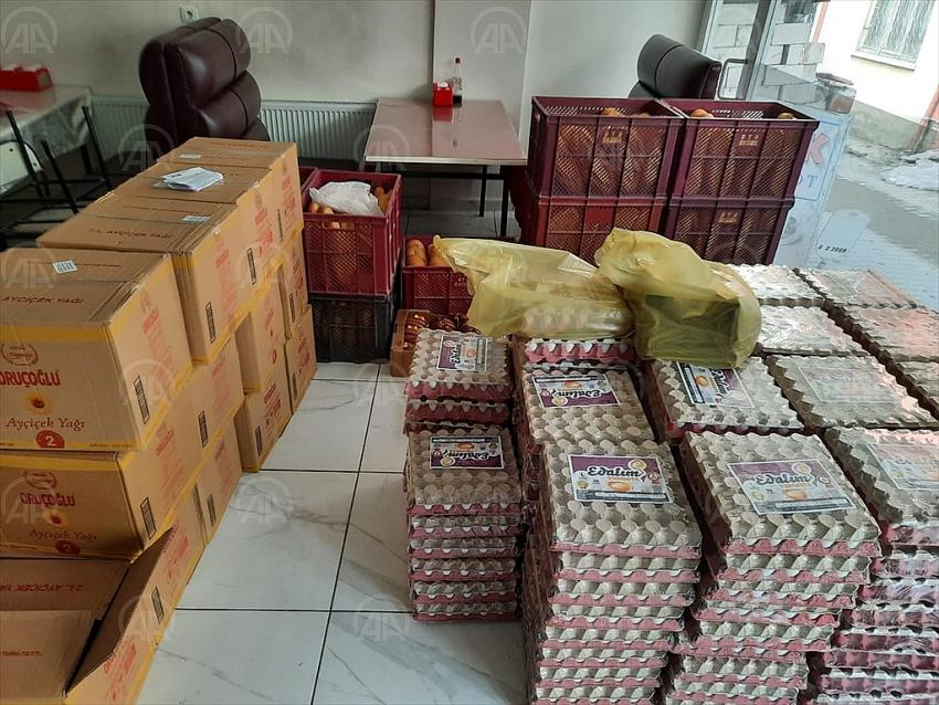 CHP Beyşehir İlçe Teşkilatı'ndan ihtiyaç sahiplerine gıda yardımı