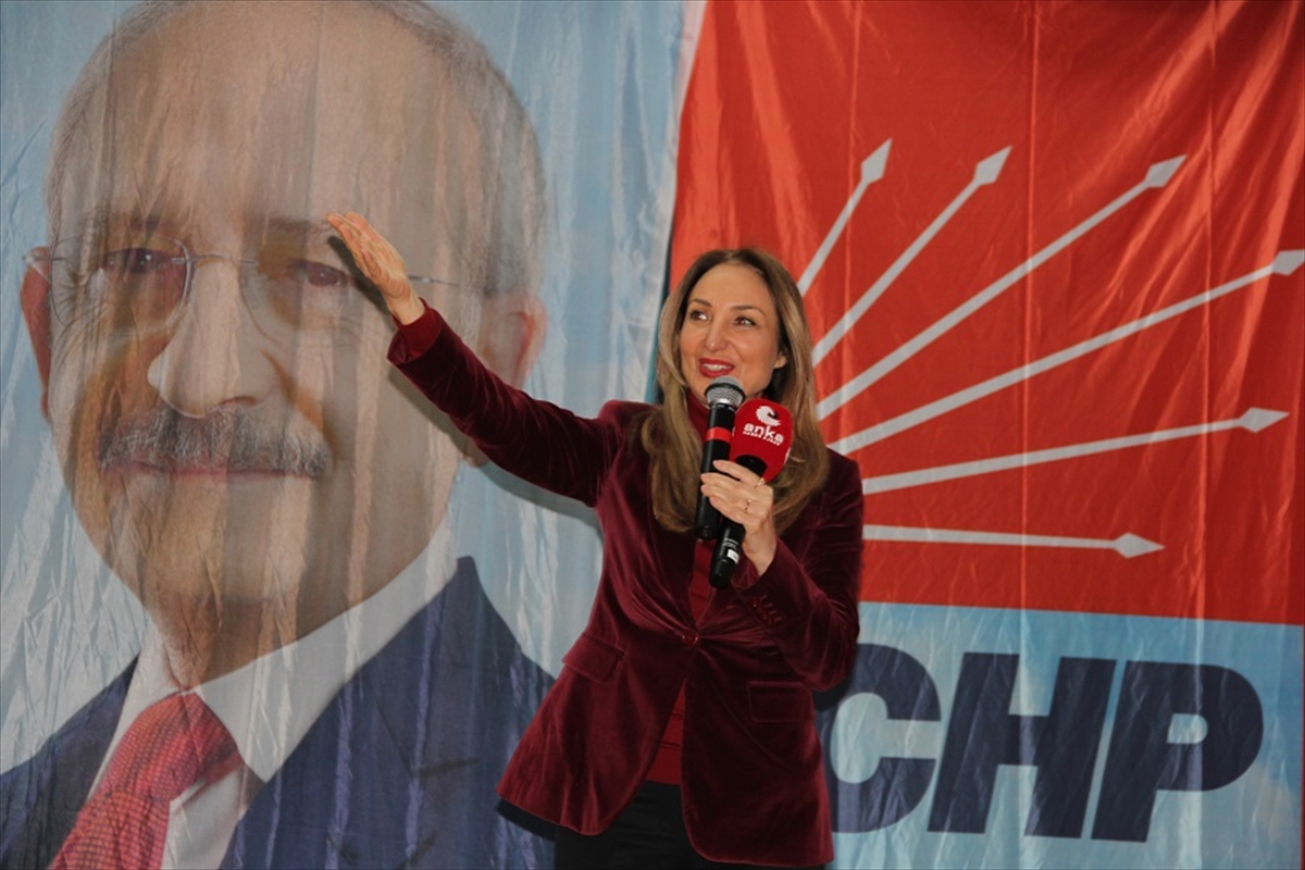 CHP Kadın Kolları Genel Başkanı Aylin Nazlıaka Seydişehir'de