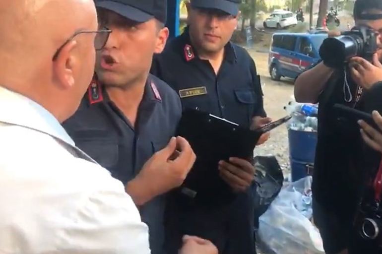 CHP'li Mahmut Tanal'dan jandarmaya hakaret! 'Eşkıya' deyip belgelere el koymaya yeltendi