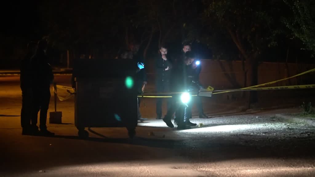 ÇORUM - Polis memuru, husumetli olduğu komşusunu öldürdü