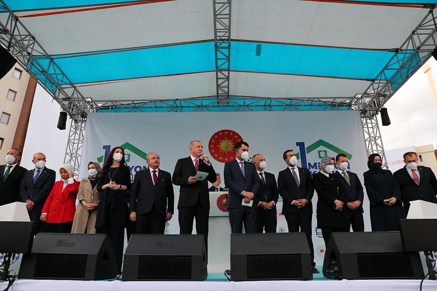 Cumhurbaşkanı Erdoğan: 258 bin konut için kolları sıvadık