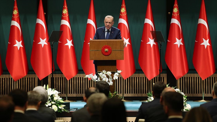 Cumhurbaşkanı Erdoğan: Bizim telkinlerimizle Hamas'ın ateşkesi kabul ettiğini açıklamasından memnuniyet duyduk