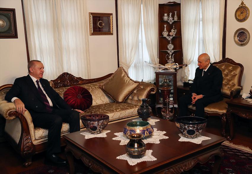 Cumhurbaşkanı Erdoğan'dan, Bahçeli'ye evinde ziyaret