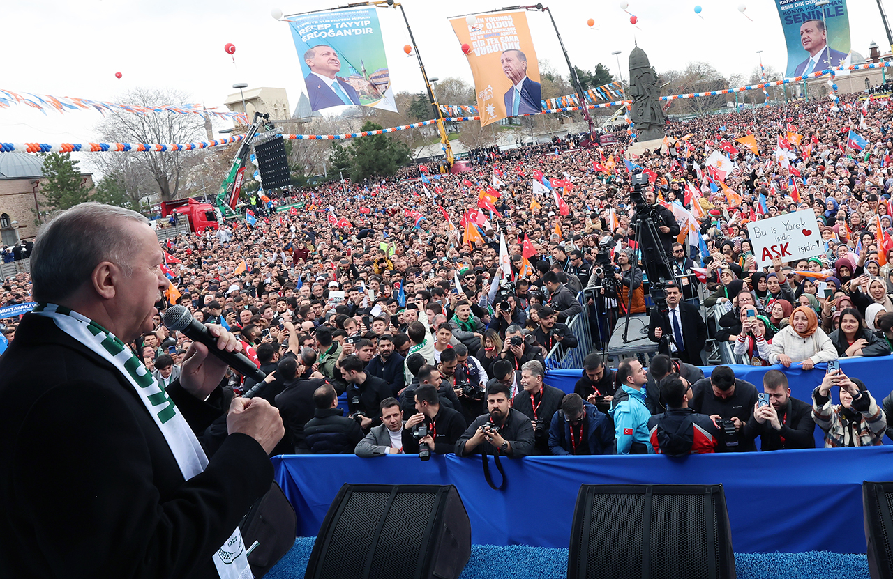 Cumhurbaşkanı Erdoğan, Konya Mitingine 110 bin kişinin katıldığını açıkladı