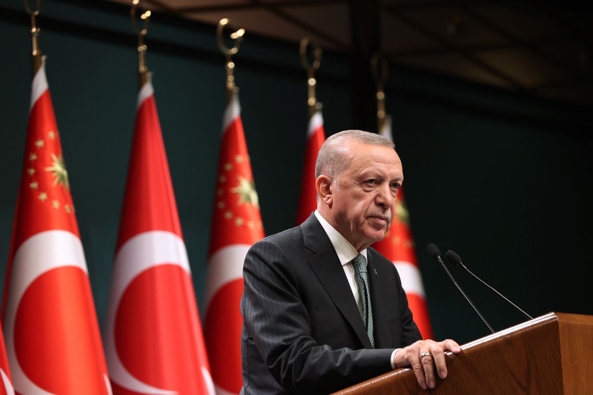 Cumhurbaşkanı Erdoğan müjdeyi duyurdu! 5 buçuk milyon vatandaşın borcu siliniyor