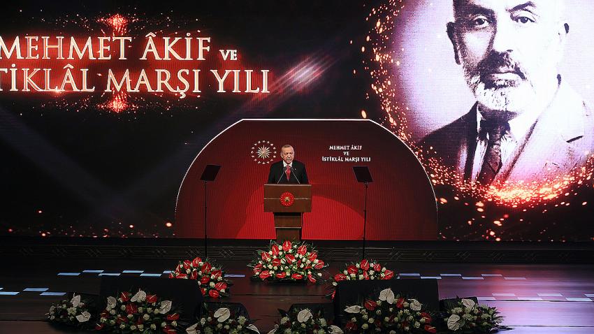Cumhurbaşkanı Erdoğan net konuştu! Türkiye ortak çatımız İstiklal Marşı andımızdır!