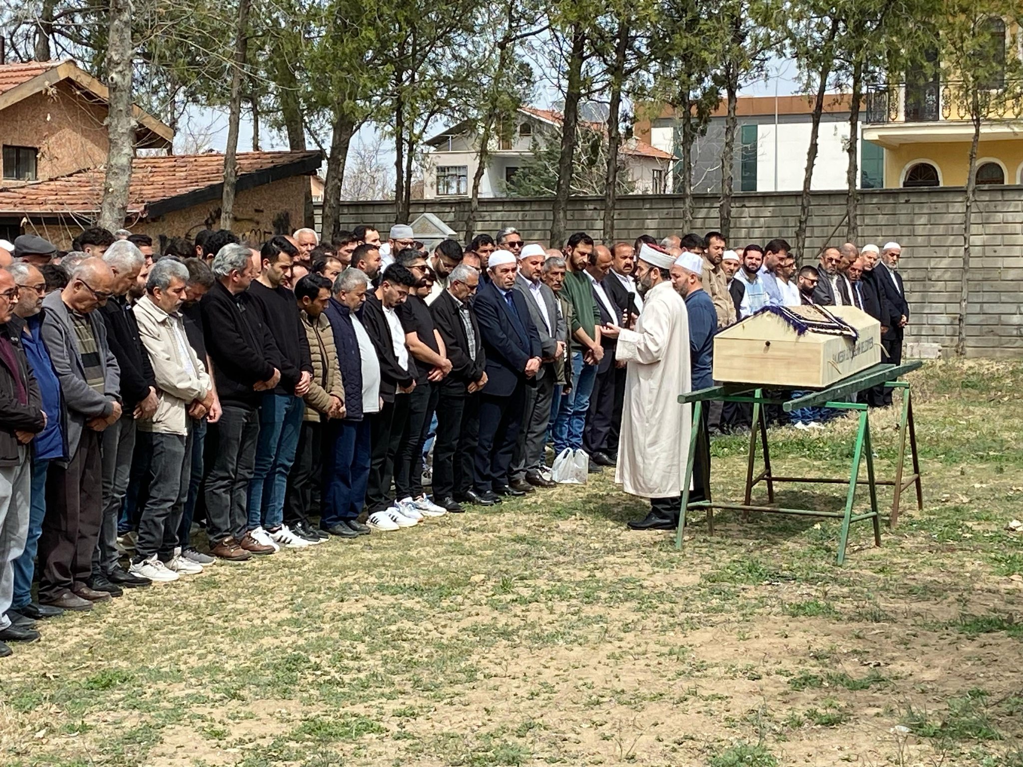 Çumra'da  teravih namazını kıldıran imam kalp krizi sonrası hayatını kaybetti